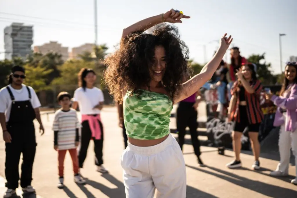 Pourquoi le Reggaeton est tendance à Paris ?