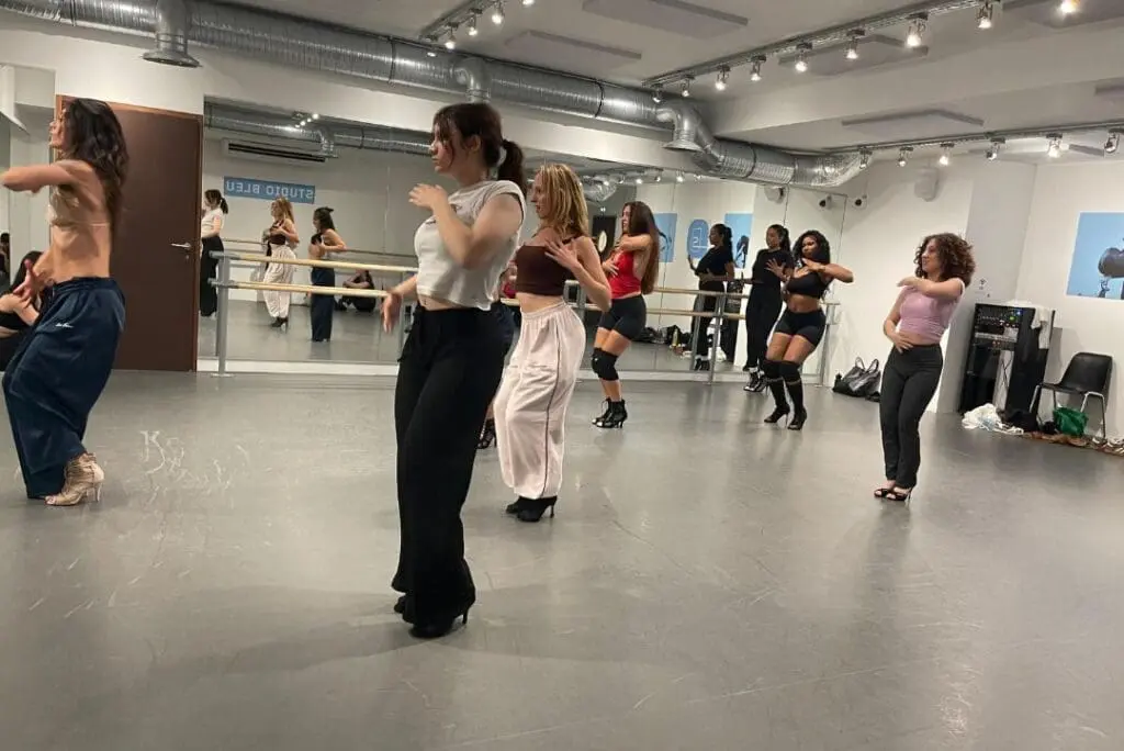 Les bienfaits des cours de heels Paris