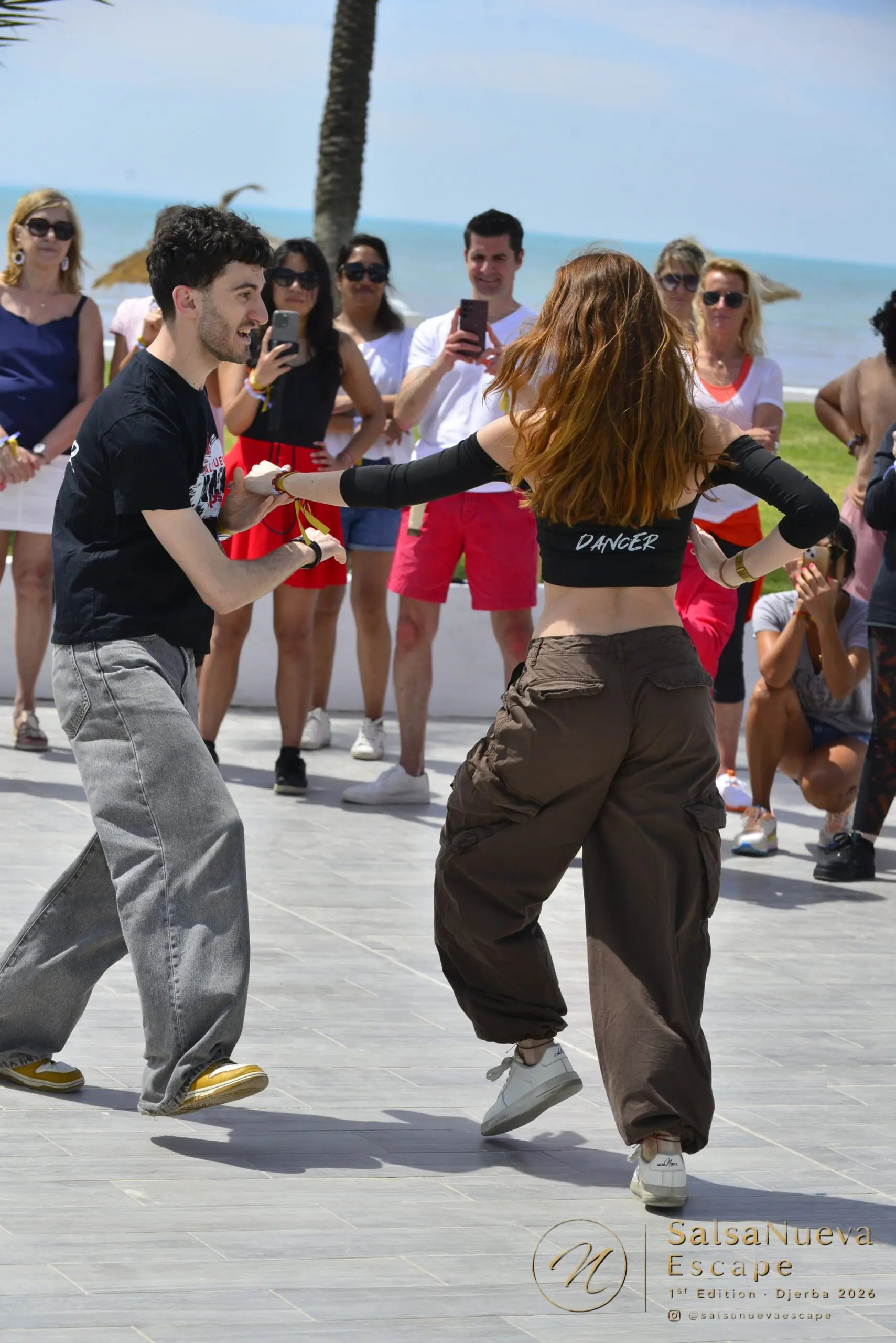 Élèves de niveaux différents pendant un cours de danse