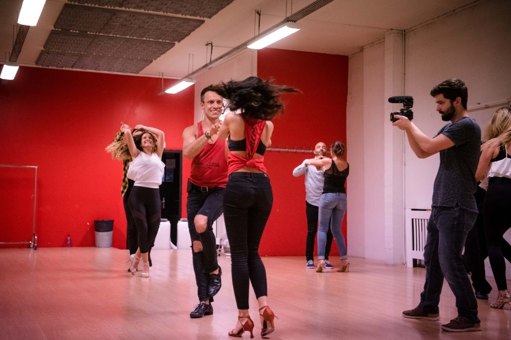 bachata plus à la mode que salsa porto